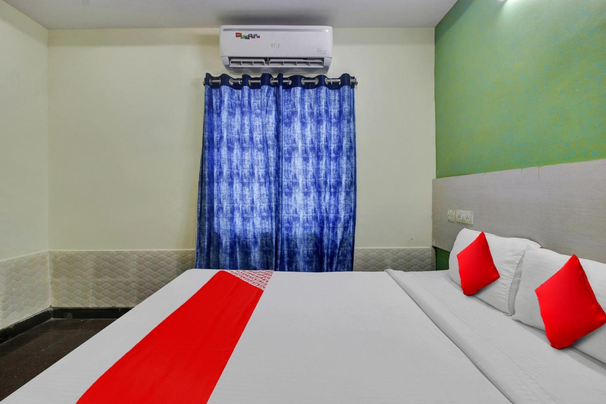 Hotel O Lavish Stay Sururnagar Bagian luar foto