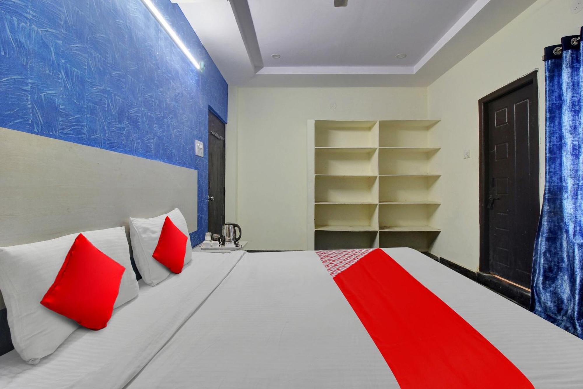 Hotel O Lavish Stay Sururnagar Bagian luar foto