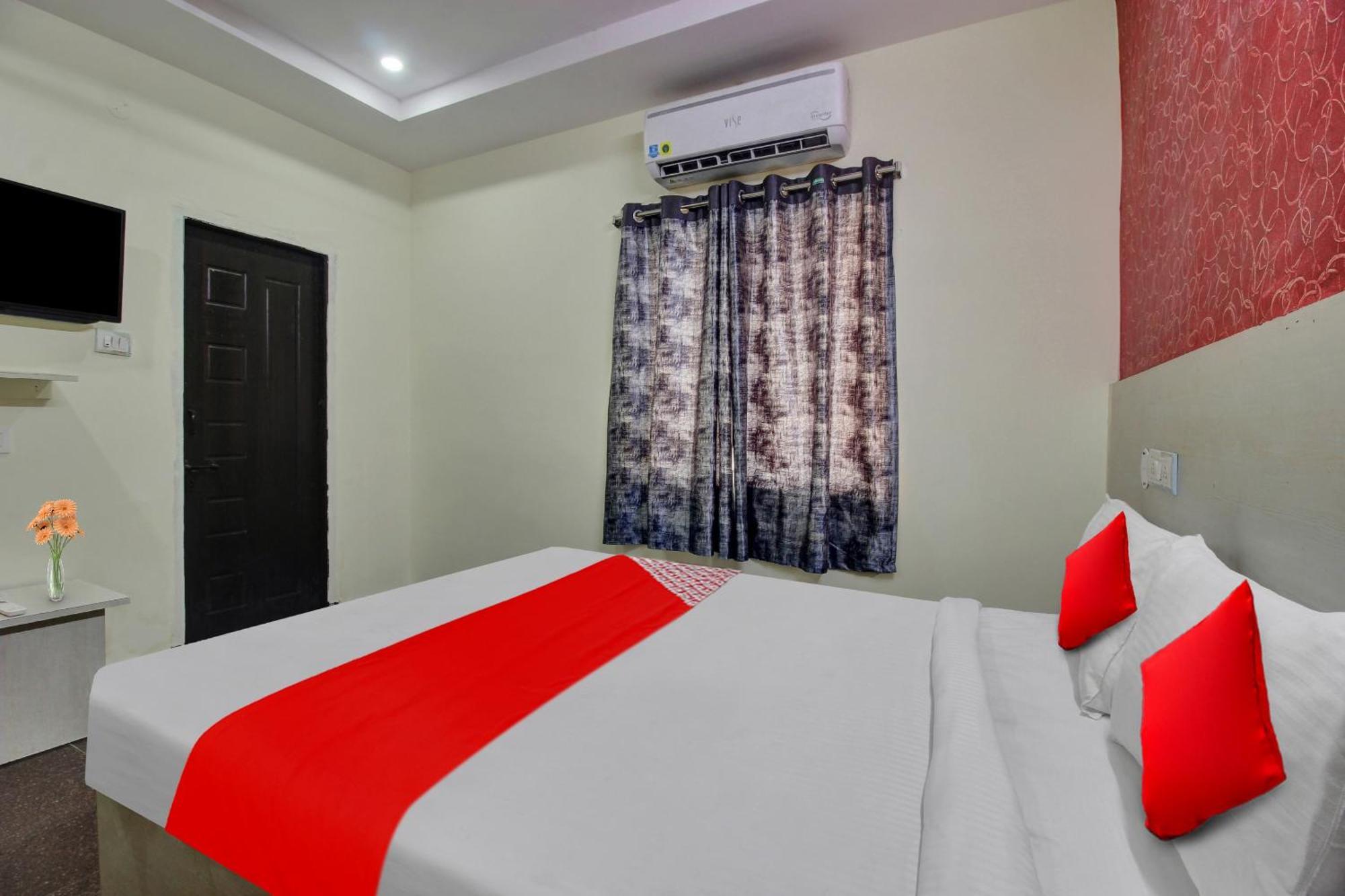 Hotel O Lavish Stay Sururnagar Bagian luar foto