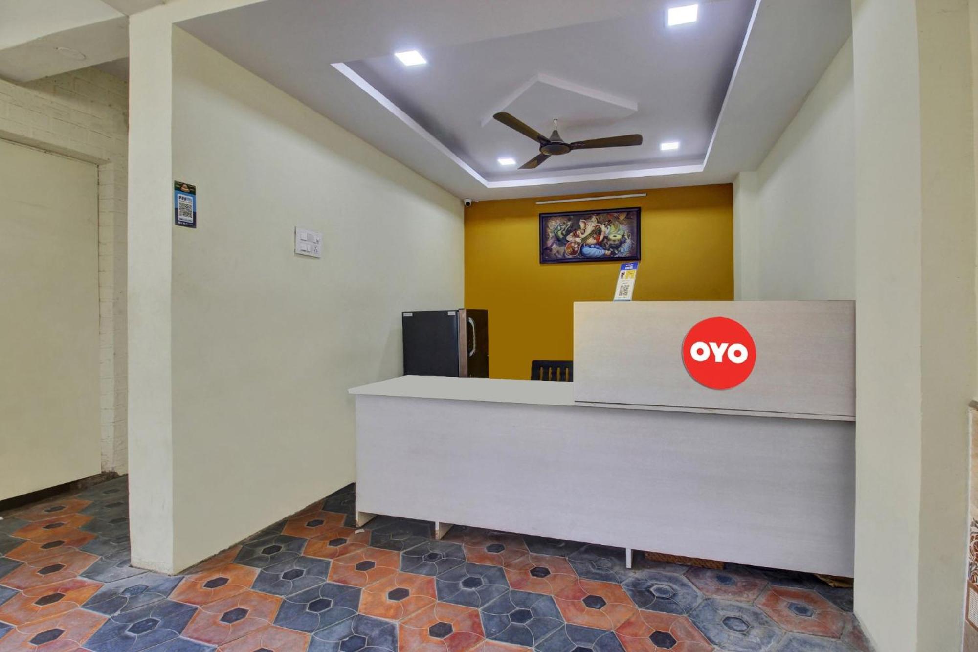 Hotel O Lavish Stay Sururnagar Bagian luar foto