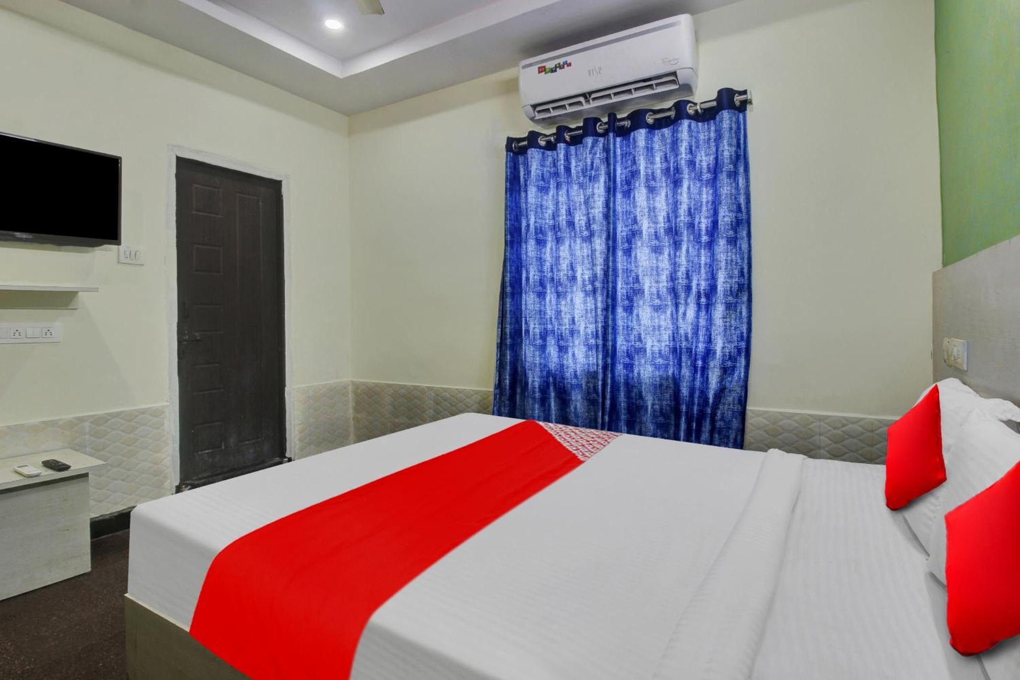 Hotel O Lavish Stay Sururnagar Bagian luar foto