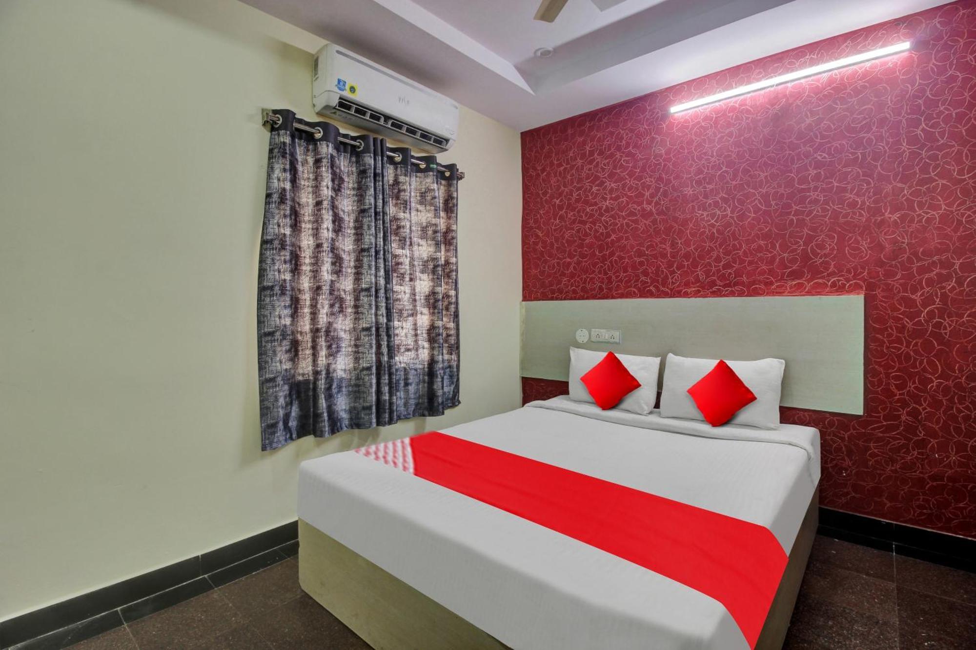 Hotel O Lavish Stay Sururnagar Bagian luar foto